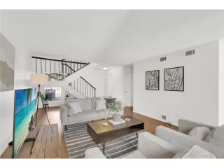 Photo #2: 8832623 Listing