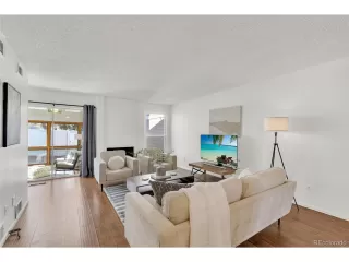 Photo #4: 8832623 Listing