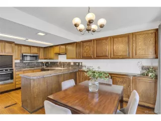 Photo #6: 8832623 Listing