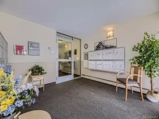 Photo #3: 8833402 Listing