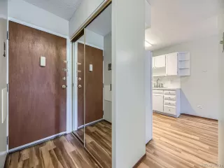 Photo #4: 8833402 Listing