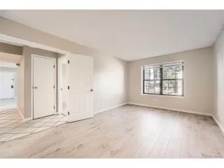 Photo #5: 8836452 Listing