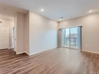 Photo #4: 8837196 Listing