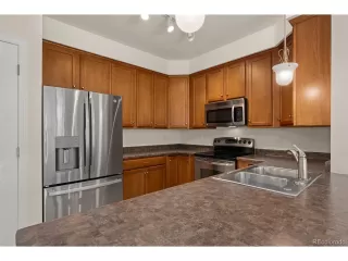 Photo #3: 8840972 Listing