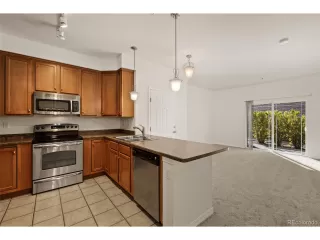 Photo #4: 8840972 Listing