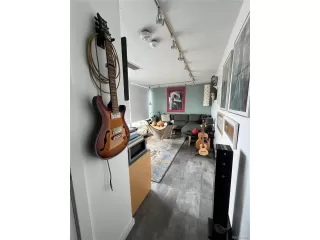 Photo #2: 8842573 Listing