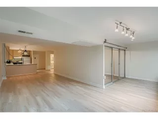 Photo #6: 8842735 Listing