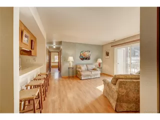 Photo #5: 8845867 Listing 