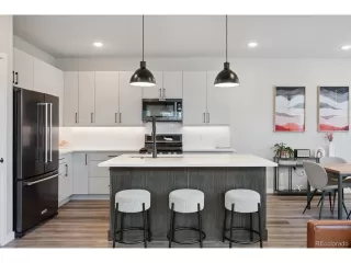 Photo #2: 8848259 Listing 