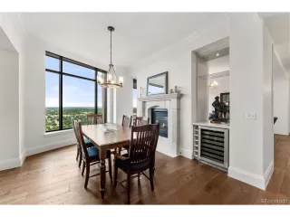 Photo #4: 8856803 Listing