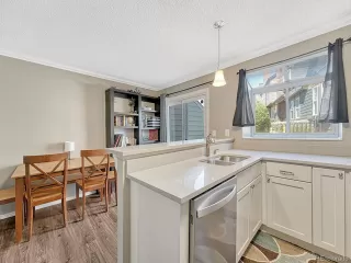 Photo #3: 8858520 Listing