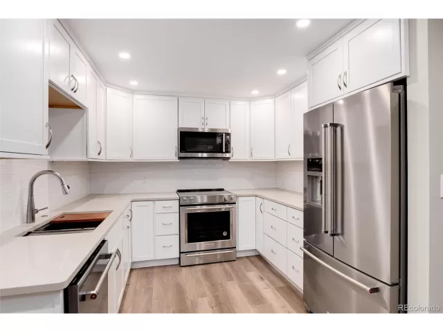 MLS: 8858629 Condo For Sale