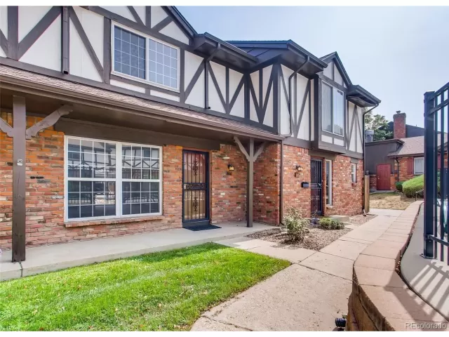 MLS: 8860604 Condo For Sale