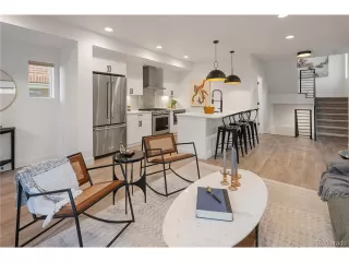 Photo #2: 8861340 Listing