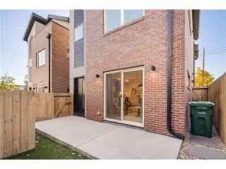 Photo #6: 8861340 Listing