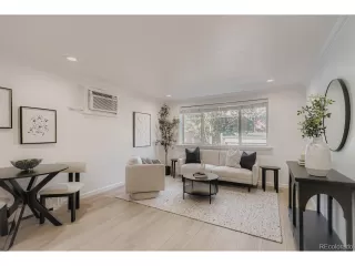 Photo #4: 8862146 Listing