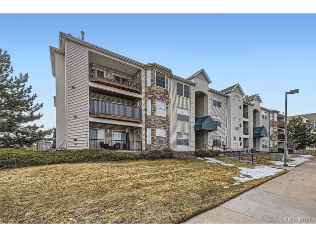 MLS: 8862931 Condo For Sale