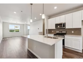 Photo #2: 8864662 Listing 