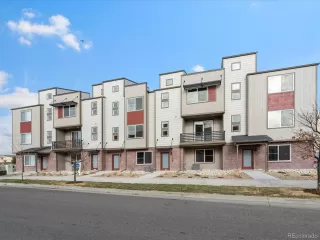 Photo #3: 8864944 Listing