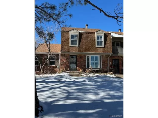 MLS: 8867968 Condo For Sale