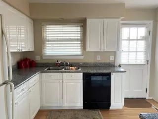 Photo #6: 8867968 Listing 