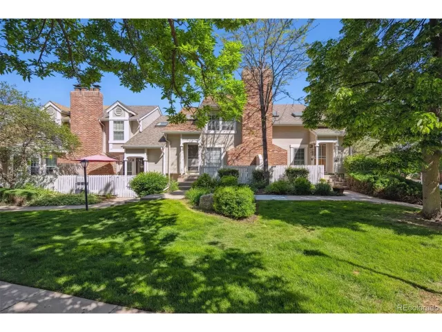 MLS: 8869085 Condo For Sale