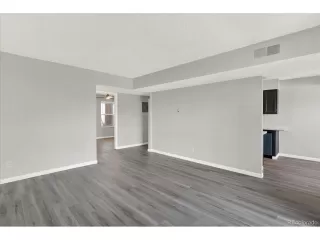 Photo #6: 8871092 Listing 