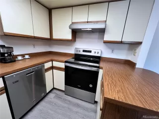 Photo #5: 8871877 Listing 