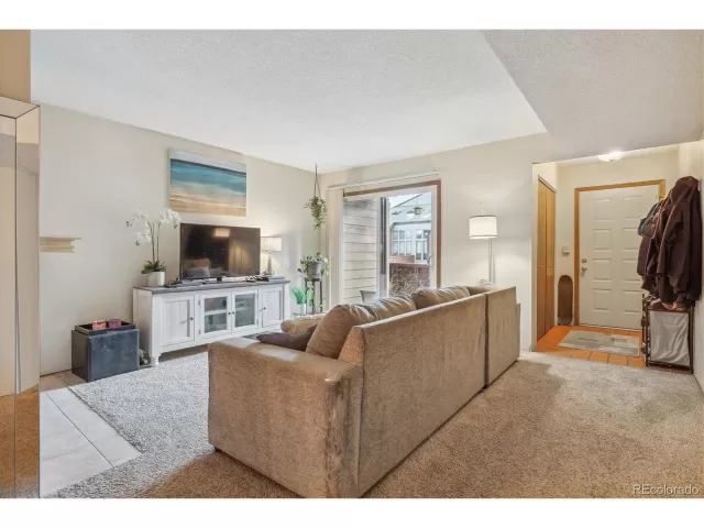 MLS: 8875744 Condo For Sale