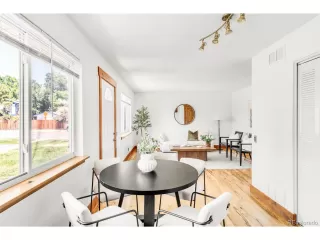 Photo #5: 8875946 Listing