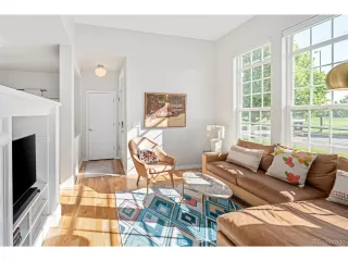 Photo #6: 8879789 Listing