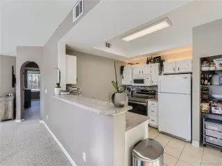 Photo #4: 8879812 Listing 