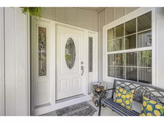 Photo #2: 8880439 Listing