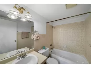 Photo #5: 8880467 Listing