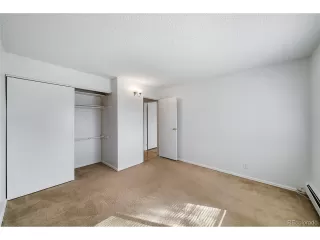 Photo #6: 8880467 Listing