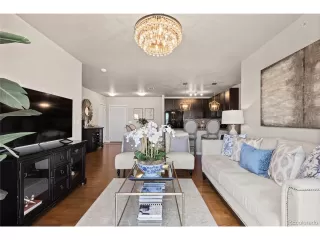 Photo #2: 8881613 Listing