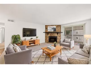 Photo #3: 8882455 Listing 
