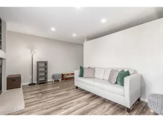 Photo #3: 8883526 Listing 