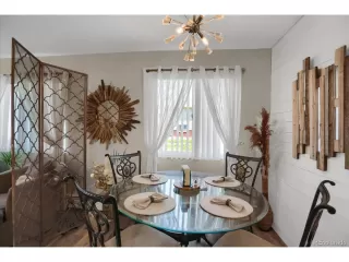 Photo #6: 8886684 Listing