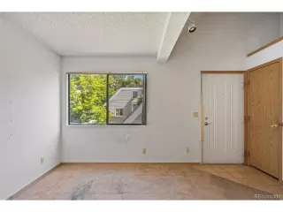 Photo #6: 8886910 Listing 