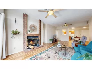 Photo #5: 8888847 Listing 