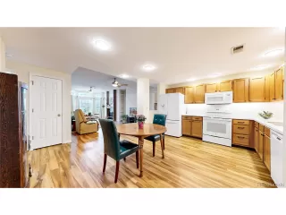 Photo #6: 8888847 Listing 