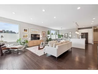 Photo #2: 8891356 Listing 