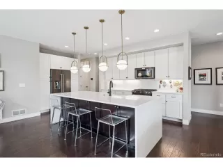 Photo #5: 8891356 Listing 