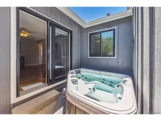 Photo #5: 8892083 Listing