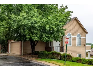 Photo #3: 8892296 Listing