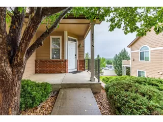 Photo #5: 8892296 Listing