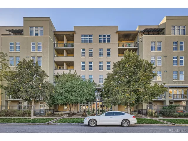 MLS: 8892814 Condo For Sale
