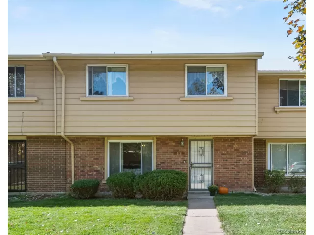 MLS: 8894133 Condo For Sale