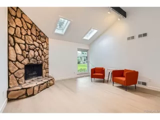 Photo #3: 8894369 Listing